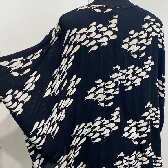 Indian Tropical Button front Blouse | Free Size - Picture 9 of 9